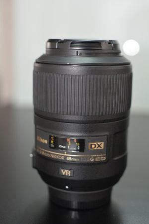Remato! Nikon Lente 85mm 3.5 Vr - G- Dx Macro