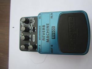 pedal fecto behringer rv600 casi nuevo