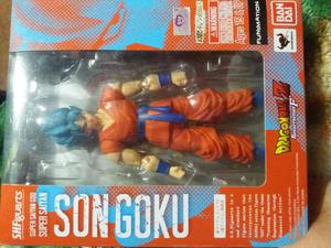 Figura de Goku SSJ god SH Figuart edicion especial pelicula: