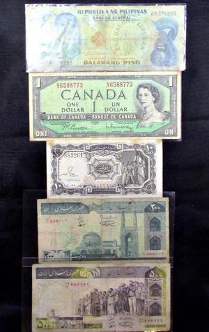 Lote de 5 billetes de diferentes paises, billetes