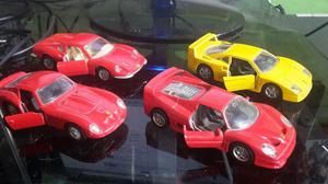 Ferraris 4 Unidades