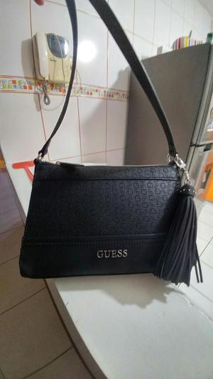 Crossby Guess Negro