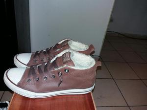 Vendo Zapatillas Marrones