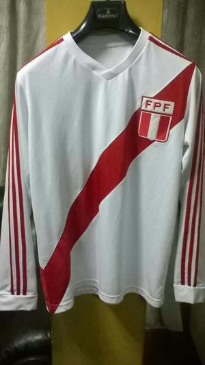 Camiseta Retro Perú Nuevo