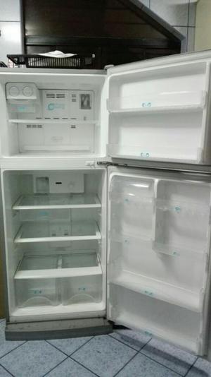 Refrigeradora