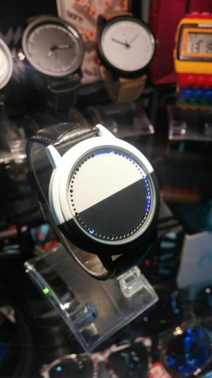 Reloj Tactil Luz Led