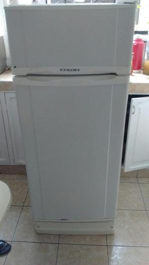 Vendo Refrigeradora Semi Nueva Ocasión