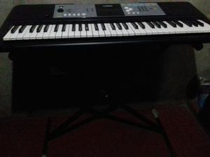 Vendo Telado Yamaha Psr E233