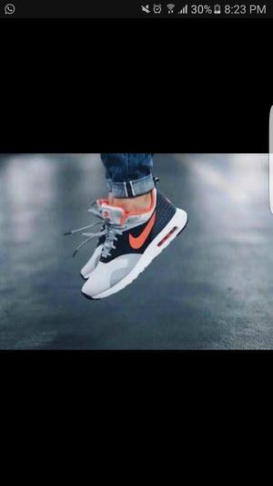 Oferta Vendo Nike Airmax  Estreno