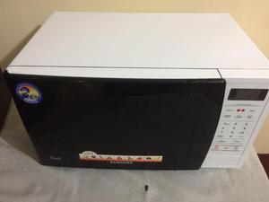 Frigobar y horno microondas en venta 9.8 de 10 S/ 