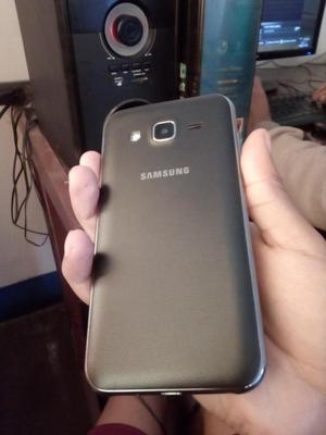 Samsung J2 con mica de vidrio y protector 9/10