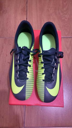 Cimpmues Nike Mercuarl Cr7