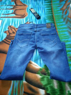 Jeans Pitillo Color Azultalla 30
