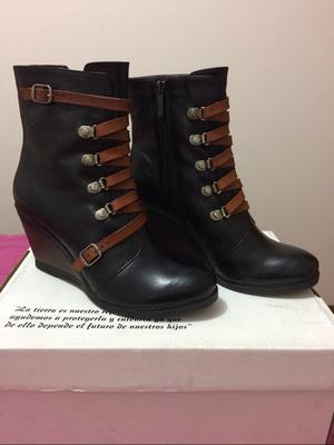 Botas Botines Bruno Ferrini