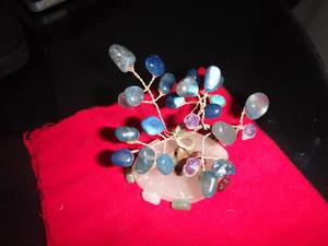 bonsai de lapiz azules piedras S/ 50