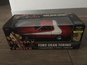 Auto a Escala 1/18 Ford Gran Torino