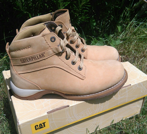 BOTAS CATERPILLAR PUNTA ACERO MUJER