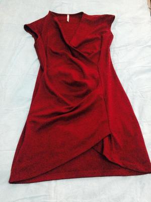 VESTIDO GUINDA