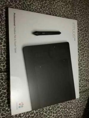 Intuos Pro Wacom Medium Nuevo 10de10