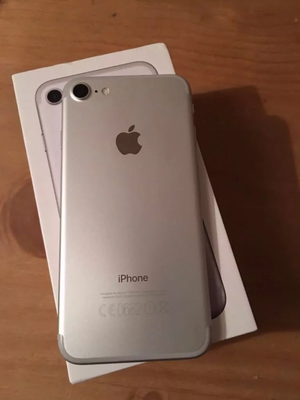 Iphone 7 Silver de 32 Gb Nuevo Caja y accesorios