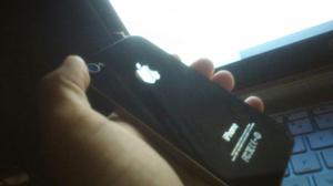 iphone 4s S/.110