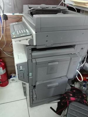Vendo Fotocopiadora a Color Bizhub C350