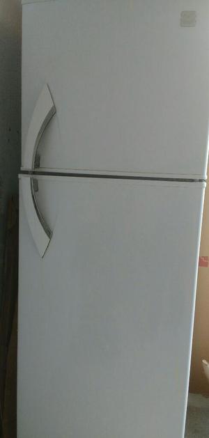 Vendo Refrigeradora Daewoo 12pies