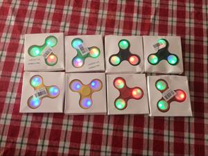Fidget Spinners con Luces Led S/.25