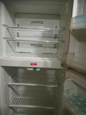 Se Vende Un Refrigerador
