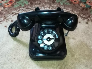 Teléfono Antiguo Belga De Baquelita