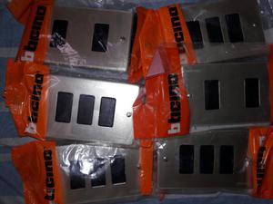 Placas para Tomacorriente Dado