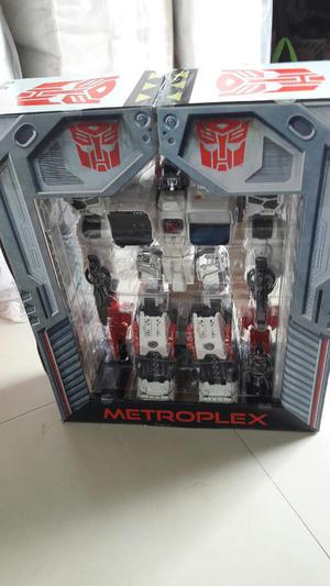 Transformers Metroplex