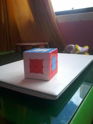 Cubo 4x4 Qiyi Spedcube