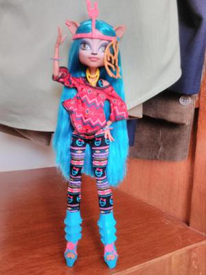 Isi Dawndancer Muñeca Monster High