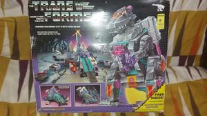 Transformers g1 trypticon