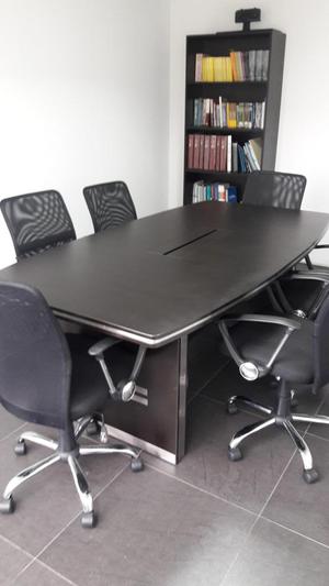 Mesa de Directorio con seis sillones 9.9 de 10 Impecable