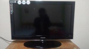 VENDO TV SAMSUNG LCD DE 32 PULGADAS SEMI NUEVO A 550 SOLES