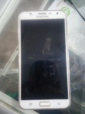 Samsung Galaxi J7