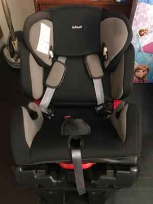 Remato asiento de auto para niño marca Infanti