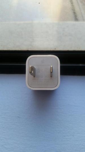 Cargador cubo de iPhone