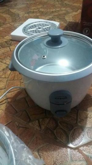 Vendo Olla Arrocera Y Motor de Licuadora