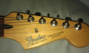Guitarra Stratocaster Fender Mexicana
