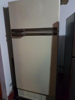 Refrigeradora Faeda