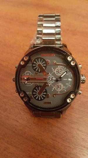 Reloj Elegante Y Deportivo