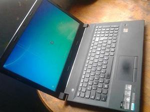 Laptop LENOVO AMD A8