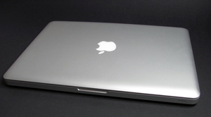 Macbook Pro 13.3 Core i5 2.5Ghz Turbo 3.7ghz Ram 4g HDD 500