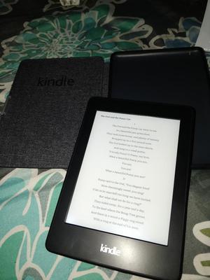 Paper White Kindle Amazon con Accesorios