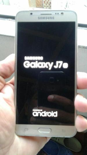 Samsung Galaxy J7 Color Dorado 