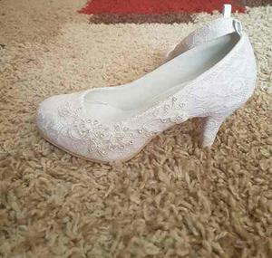 Zapatos De Novia Taco 7 Blancos Forrados Con Aplicaciones