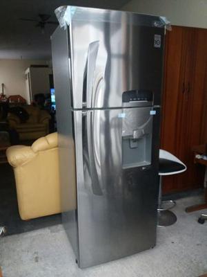 Refrigeradora Lg Smart Semi Nueva 9 De 10